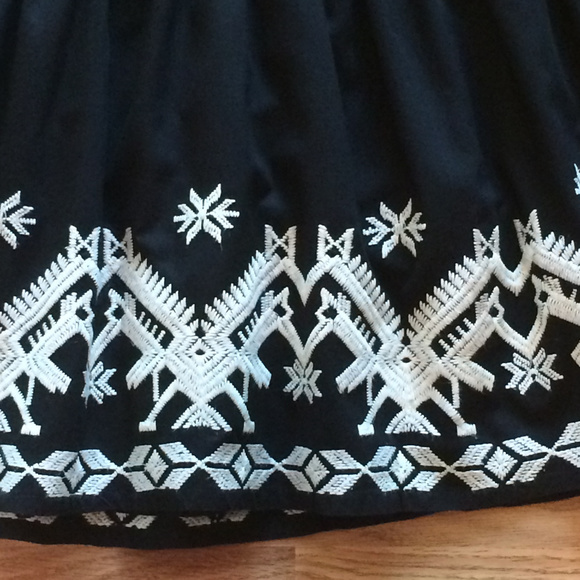 SOLD Buffalo David Bitton Boho Embroidered Skirt - Picture 4 of 8